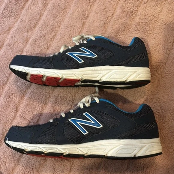 New Balance Blue Sneakers Men’s size 10 - Picture 3 of 8